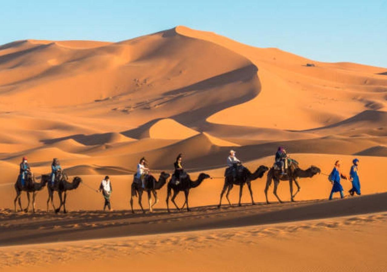 Desert Glamping Experience 메르주가 외부 사진