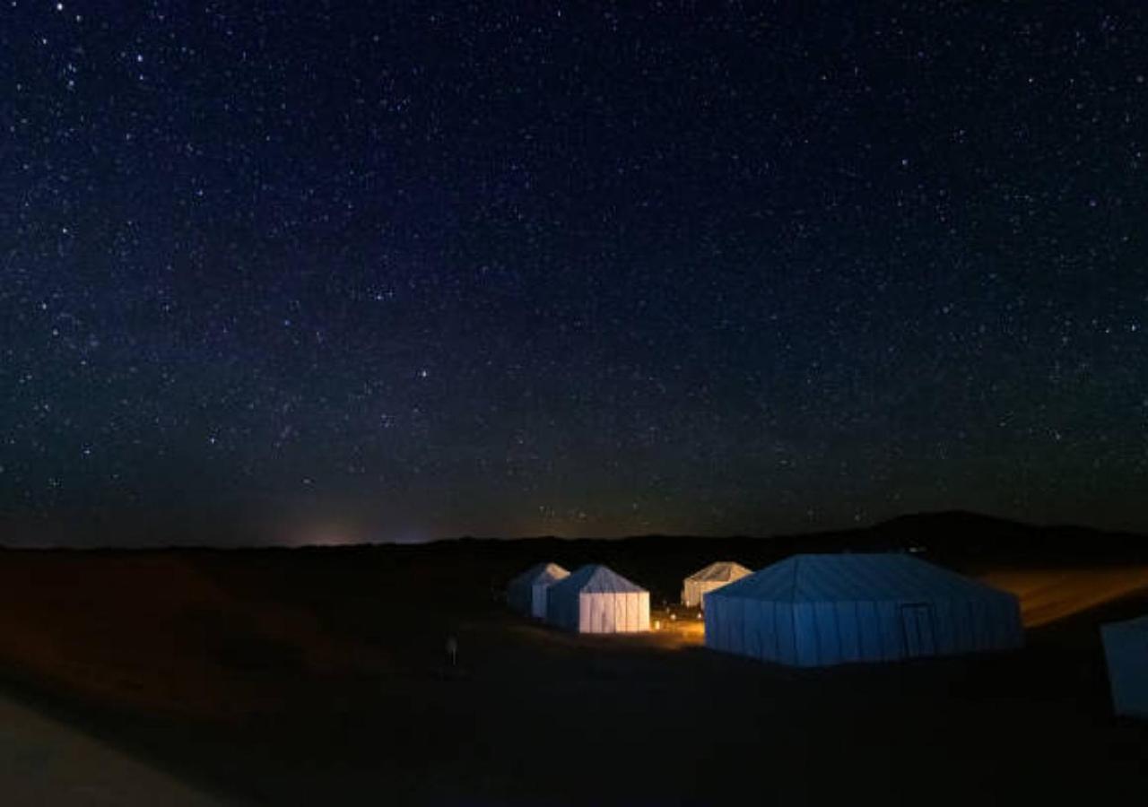 Desert Glamping Experience 메르주가 외부 사진