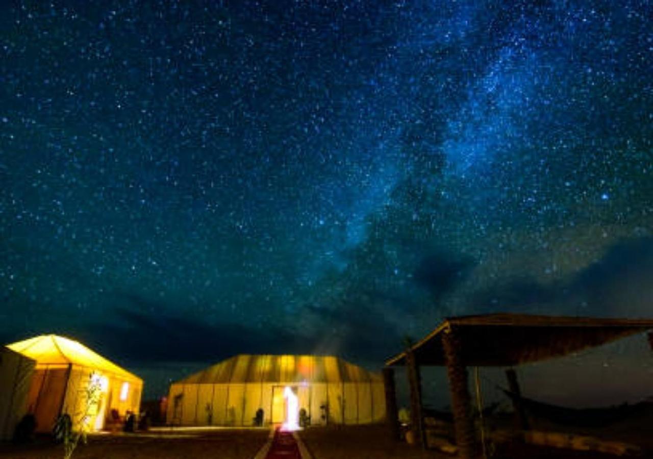 Desert Glamping Experience 메르주가 외부 사진