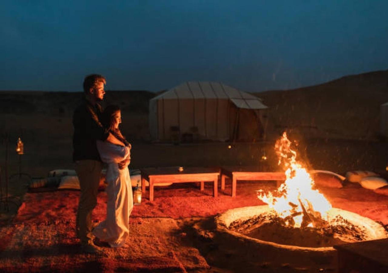 Desert Glamping Experience 메르주가 외부 사진
