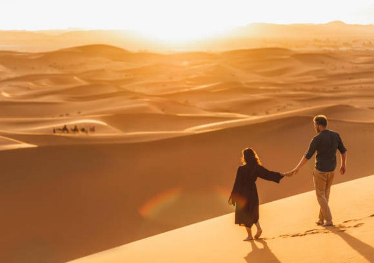 Desert Glamping Experience 메르주가 외부 사진